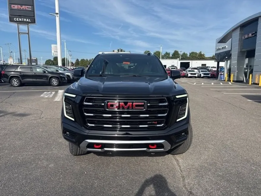 2026 Gmc Yukon AT4 photo 1