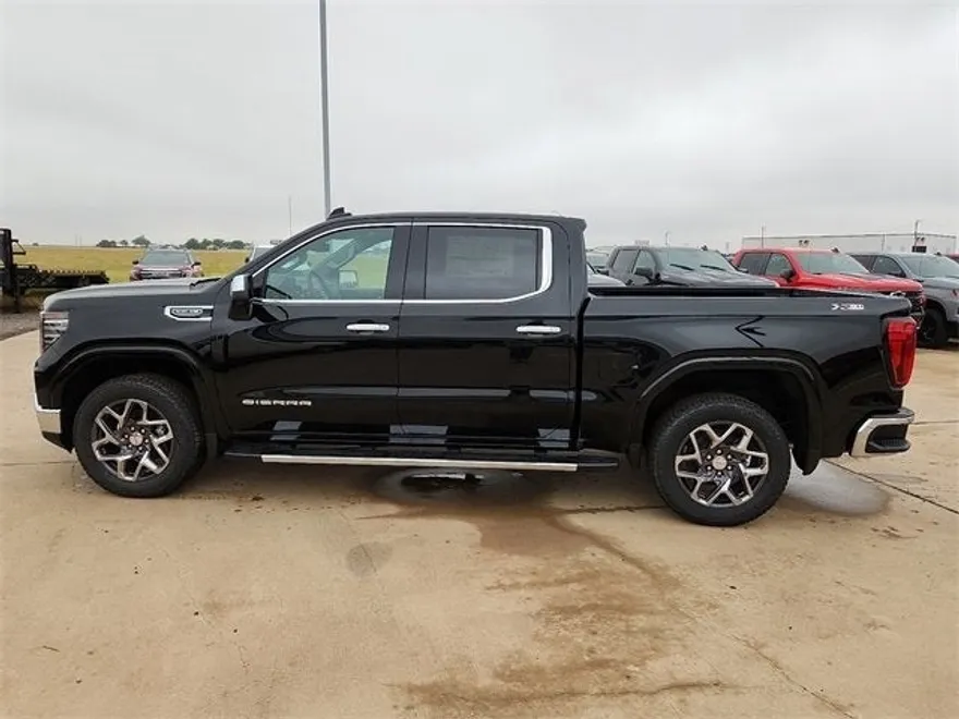 2025 Gmc Sierra 1500 SLT photo 1