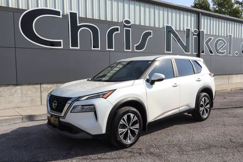 2023 Nissan Rogue SV photo 1