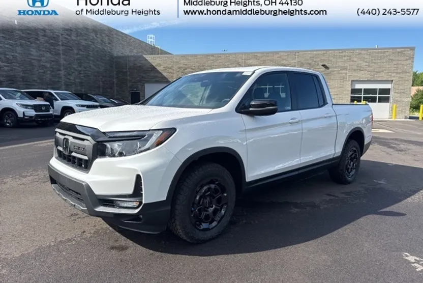 2025 Honda Ridgeline TrailSport photo 1