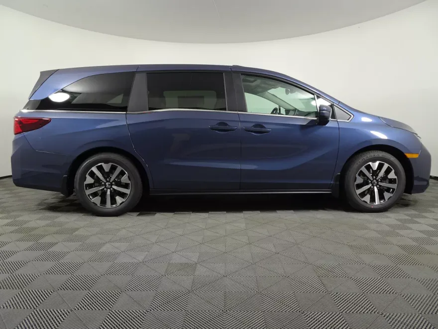 2026 Honda Odyssey EX-L photo 1