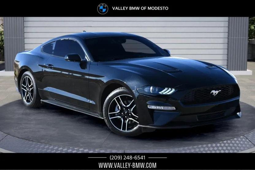 2021 Ford Mustang EcoBoost photo 1