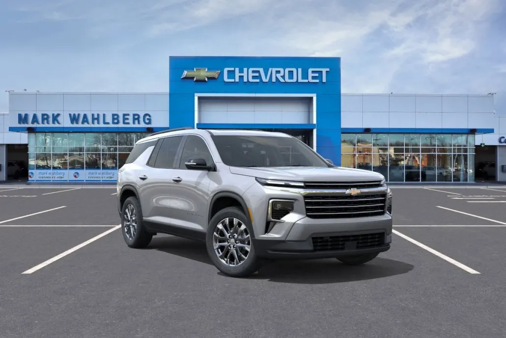 2025 Chevrolet Traverse photo 1