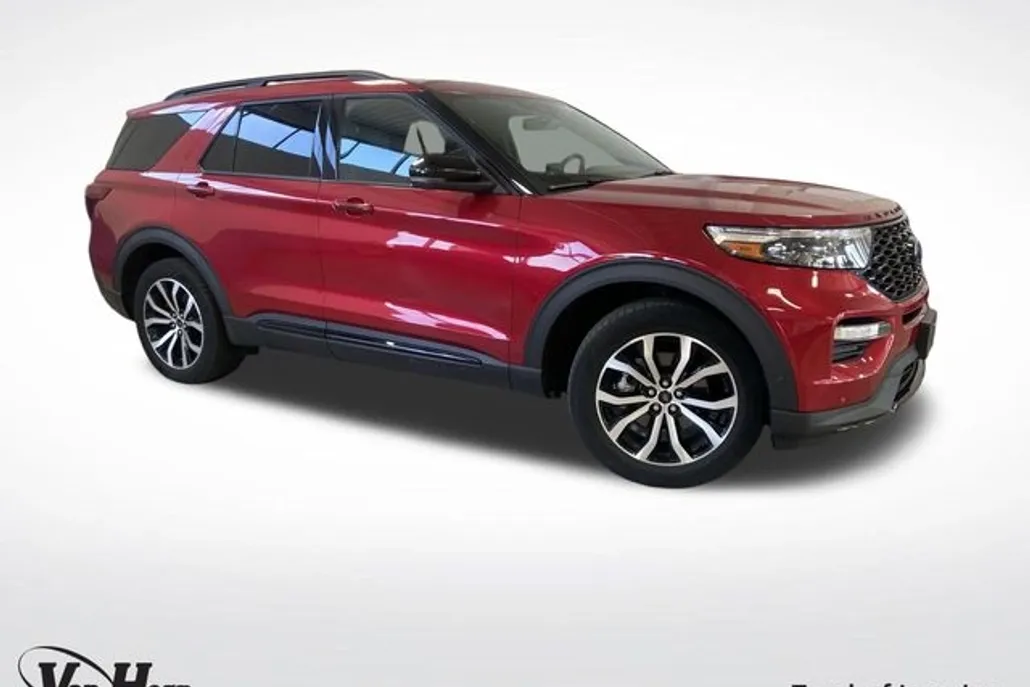 2021 Ford Explorer ST photo 1