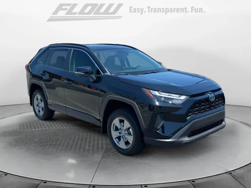 2024 Toyota RAV4 Hybrid XLE photo 1