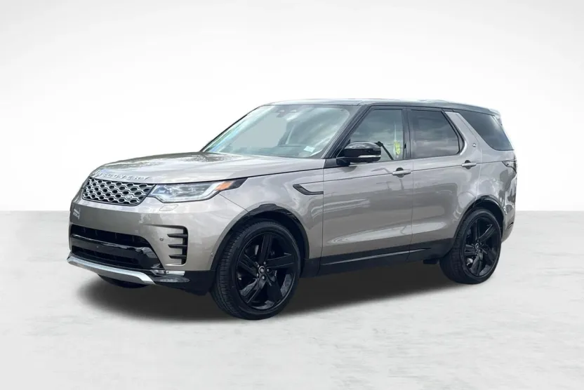 2025 Land Rover Discovery Metropolitan Edition photo 1