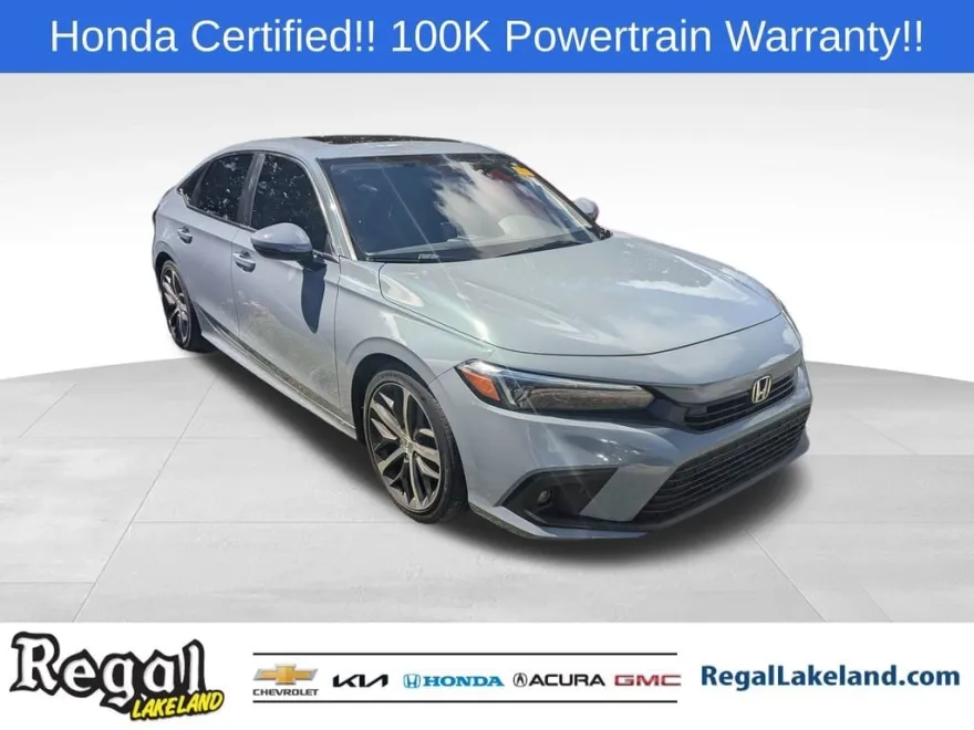 2022 Honda Civic Touring photo 1