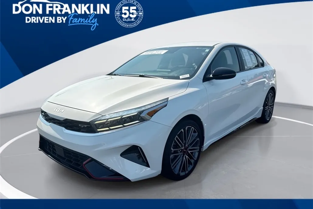2023 Kia Forte GT photo 1