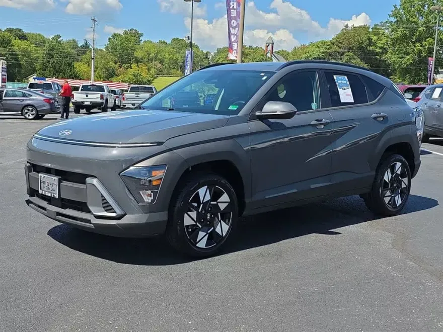 2024 Hyundai Kona SEL photo 1