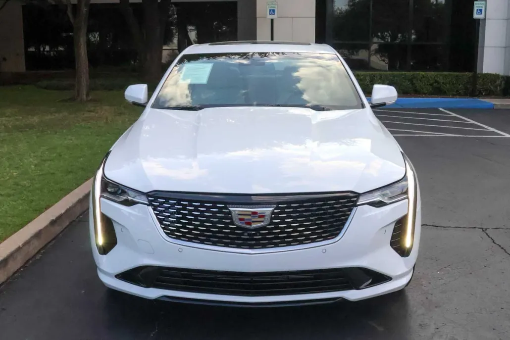 2025 Cadillac CT4 Premium Luxury photo 1
