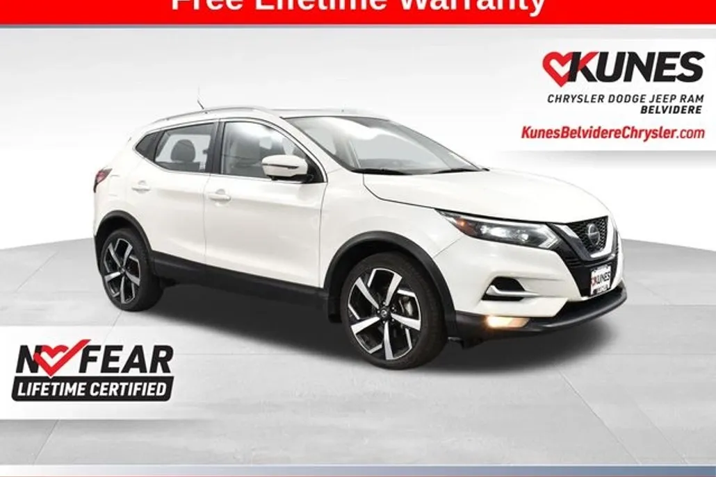 2022 Nissan Rogue Sport SL photo 1
