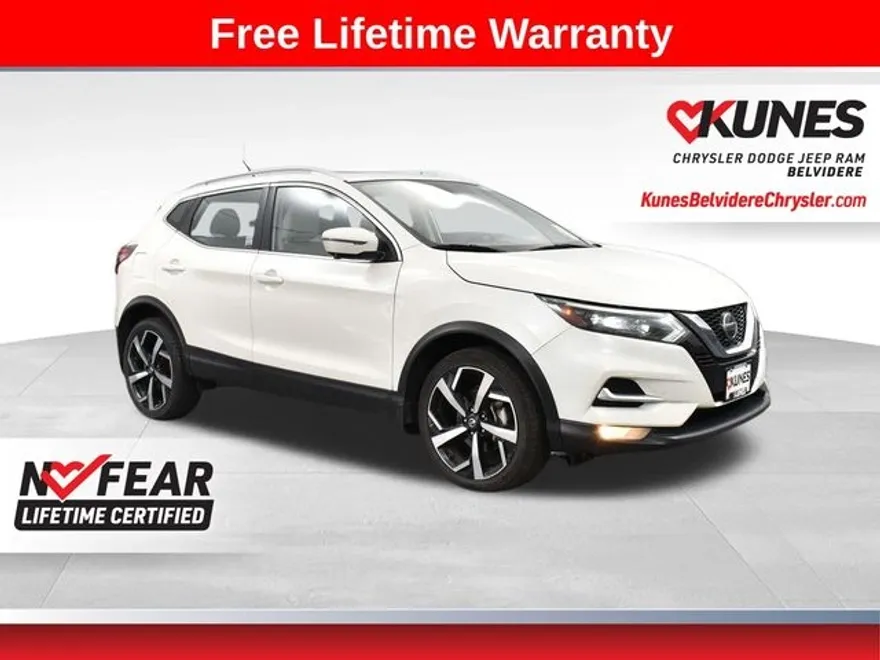 2022 Nissan Rogue Sport SL photo 1
