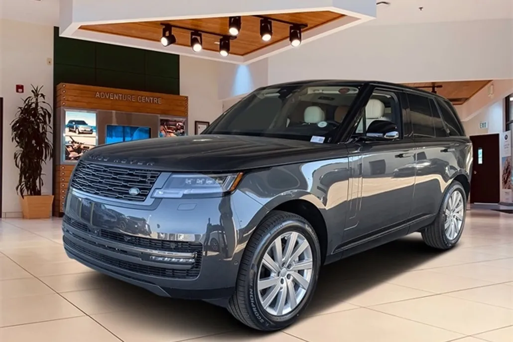 2025 Land Rover Range Rover SE photo 1