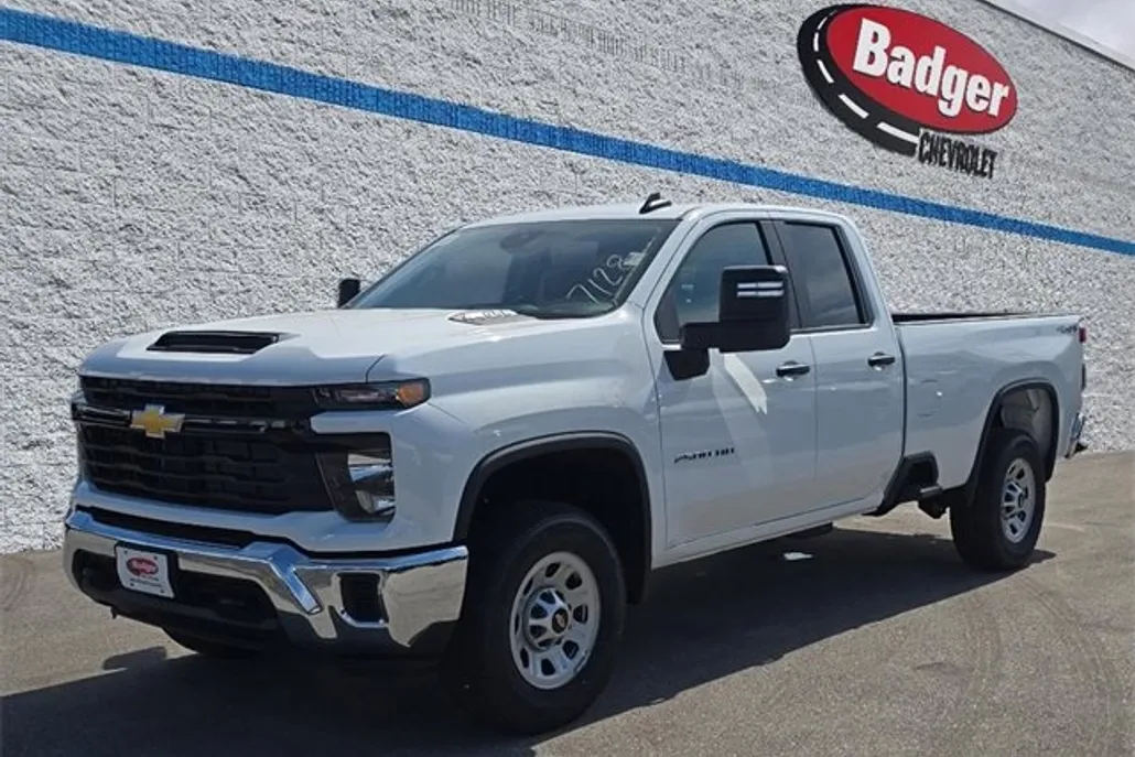 2026 Chevrolet Silverado 2500HD photo 1