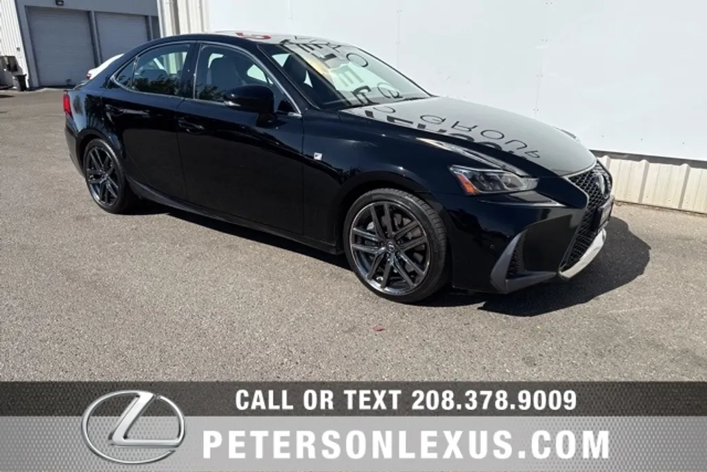 2020 Lexus IS 300 F SPORT photo 1
