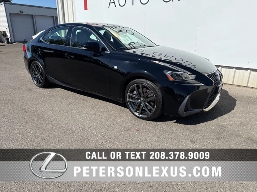 2020 Lexus IS 300 F SPORT photo 1