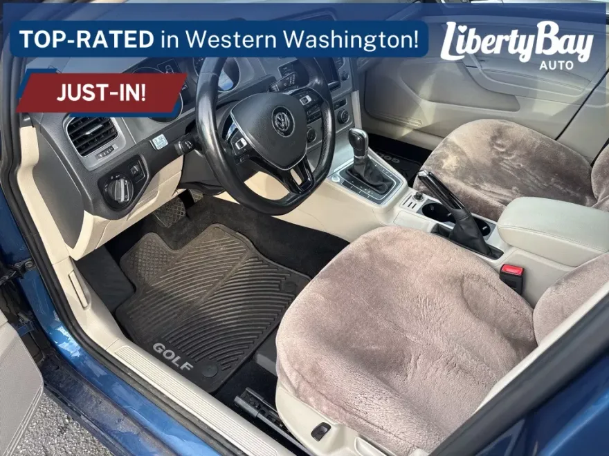 2015 Volkswagen Golf SportWagen SE photo 2