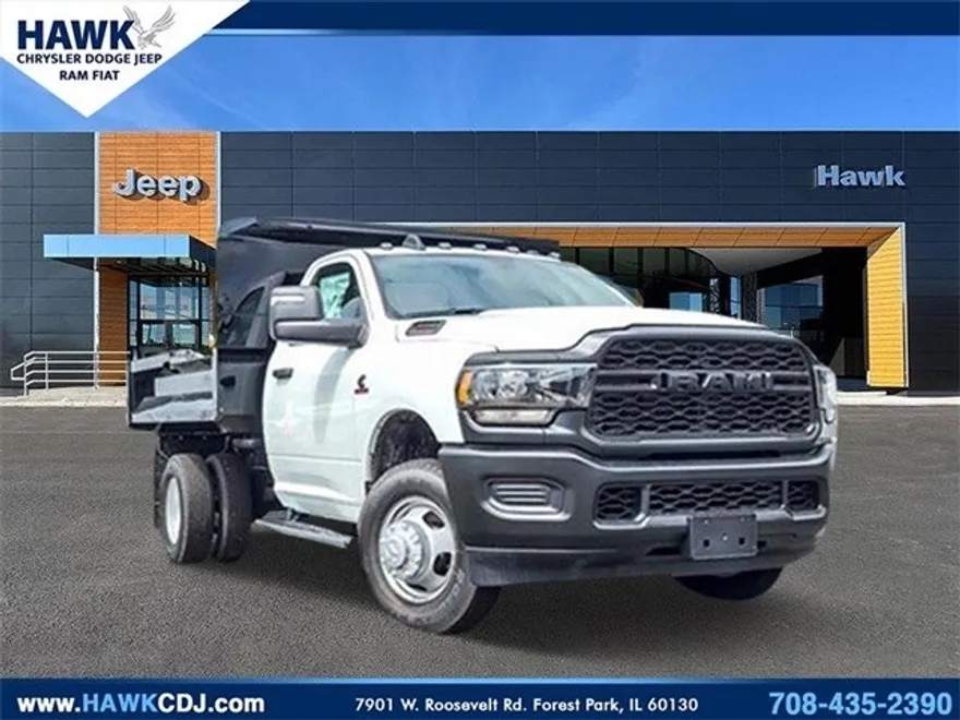 2024 Ram 3500 Tradesman photo 1