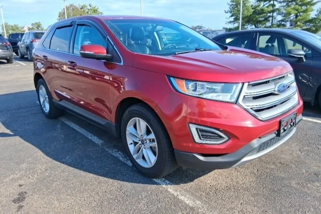 2016 Ford Edge SEL photo 1