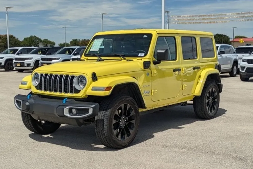 2024 Jeep Wrangler 4xe Sahara photo 1