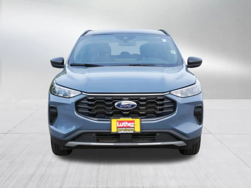 2025 Ford Escape ST-Line photo 1