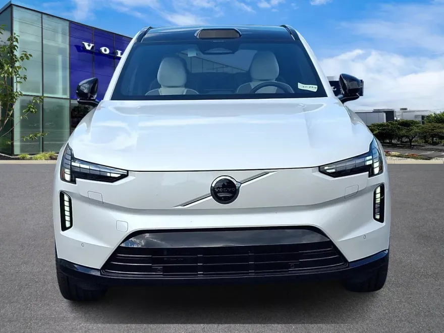 2025 Volvo EX90 Twin Motor Ultra photo 1