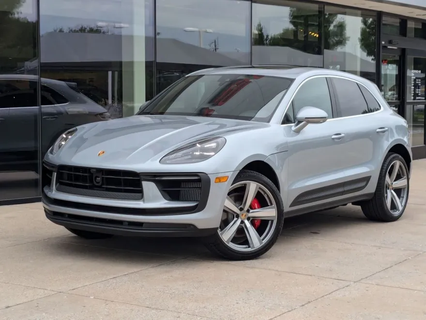 2025 Porsche Macan S photo 1