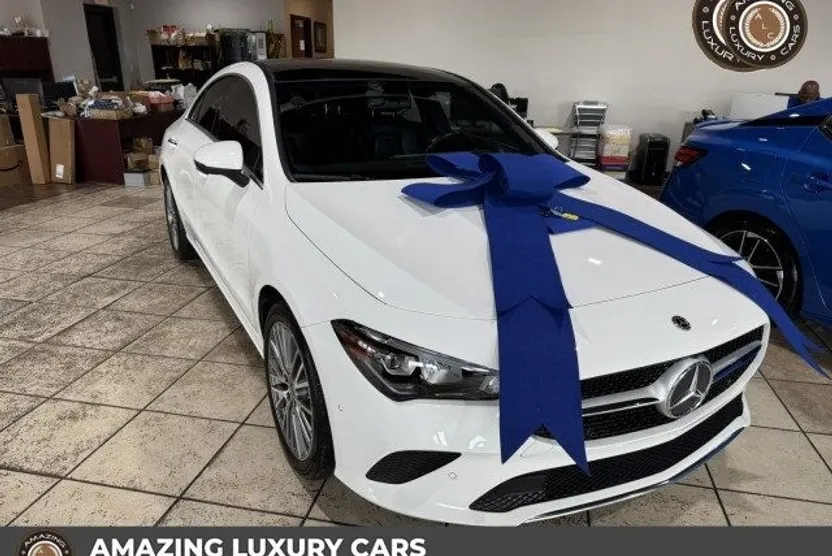 2023 Mercedes Benz CLA 250 photo 1