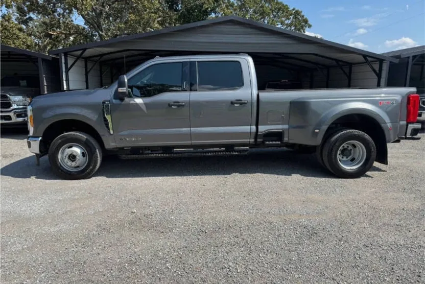 2024 Ford F-350 XLT photo 1