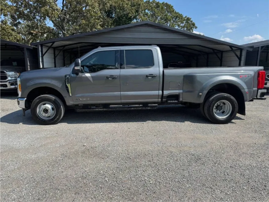 2024 Ford F-350 XLT photo 1