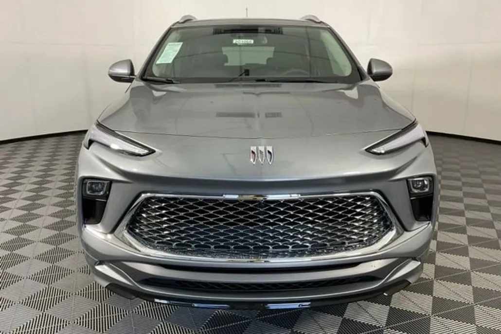2026 Buick Encore GX Avenir photo 1