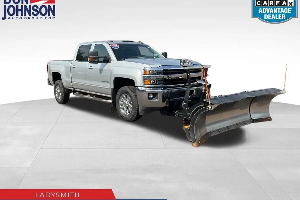 2018 Chevrolet Silverado 3500HD LT photo 1