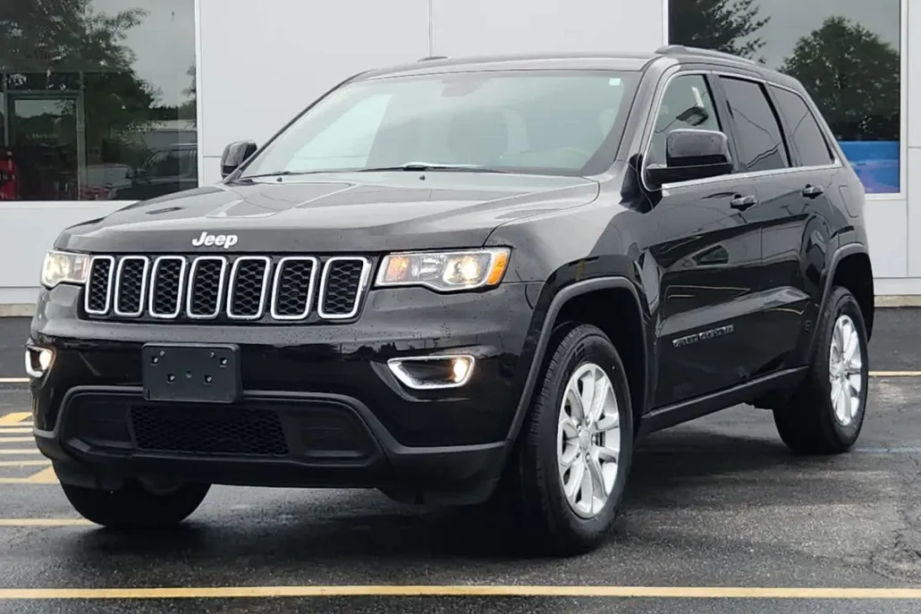 2021 Jeep Grand Cherokee Laredo E photo 1