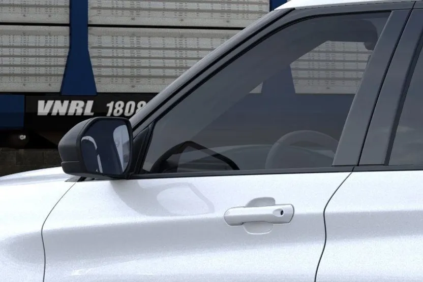 2025 Ford Explorer photo 1