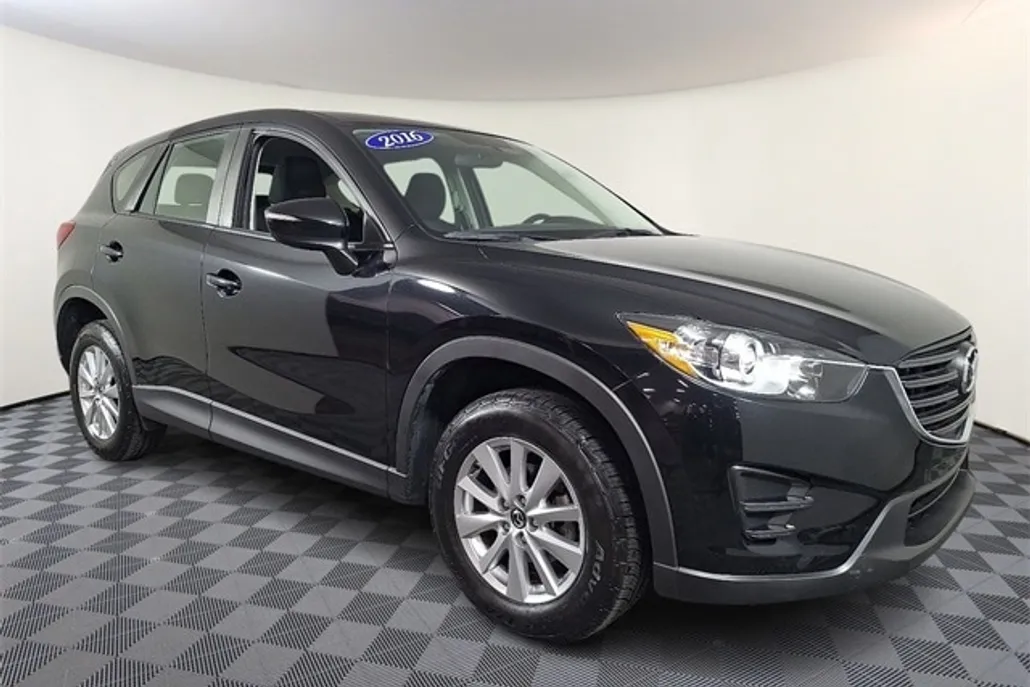 2016 Mazda CX-5 Sport photo 1