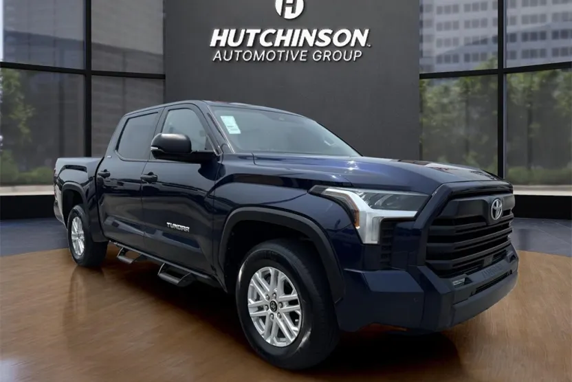 2022 Toyota Tundra SR5 photo 1