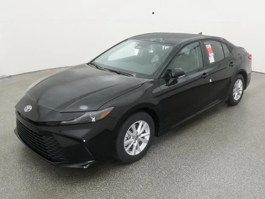 2026 Toyota Camry LE photo 1