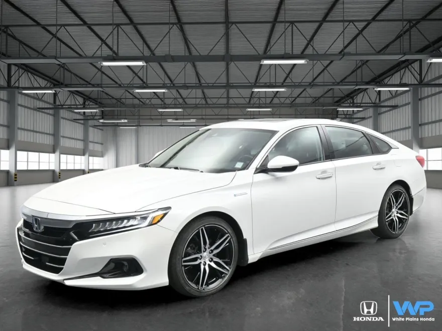 2022 Honda Accord Hybrid Touring photo 1