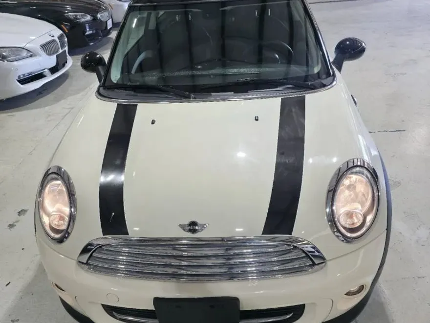 2013 Mini Cooper Hardtop photo 1