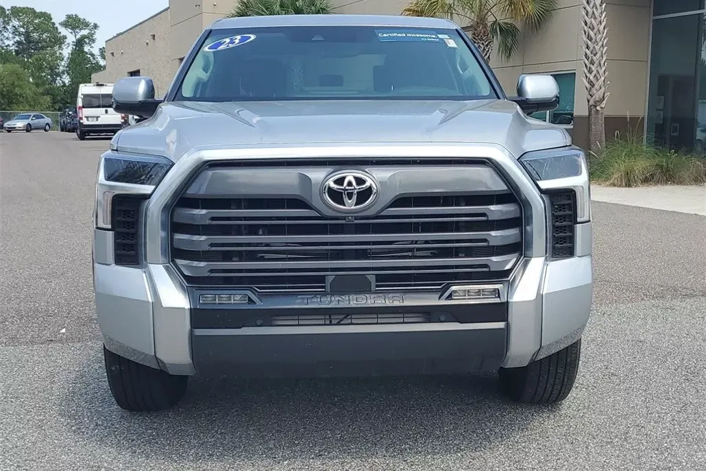 2023 Toyota Tundra Limited photo 1