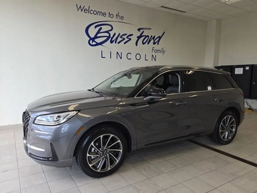 2023 Lincoln Corsair Grand Touring photo 1