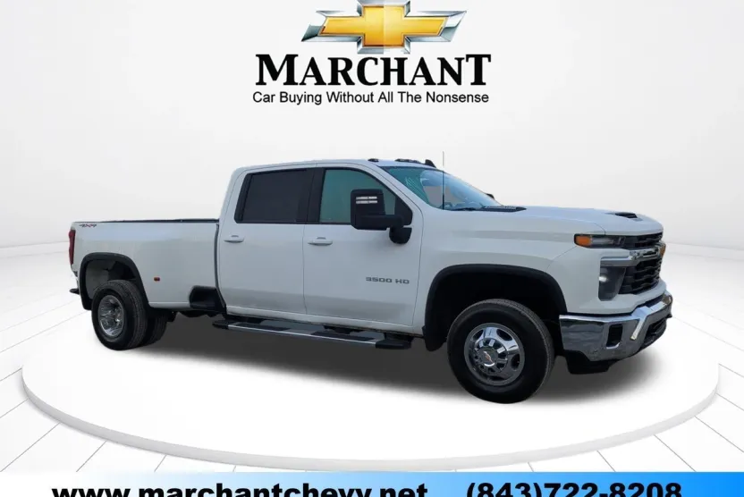 2024 Chevrolet Silverado 3500HD LT photo 1