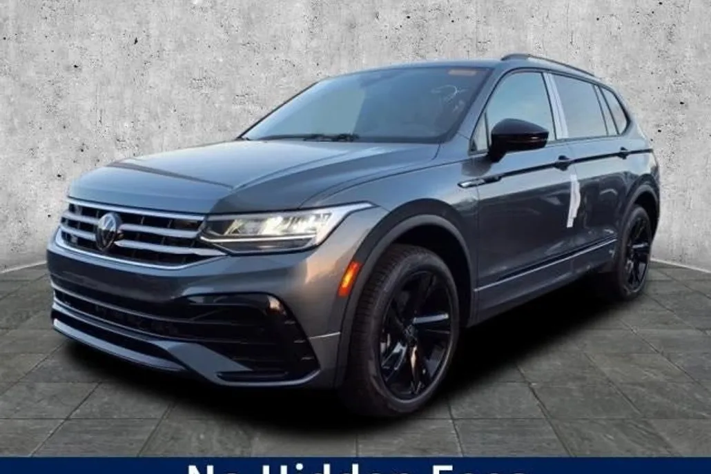 2024 Volkswagen Tiguan SE R-Line Black photo 1