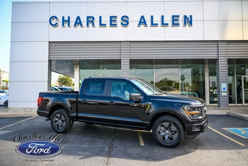 2025 Ford F-150 STX photo 1