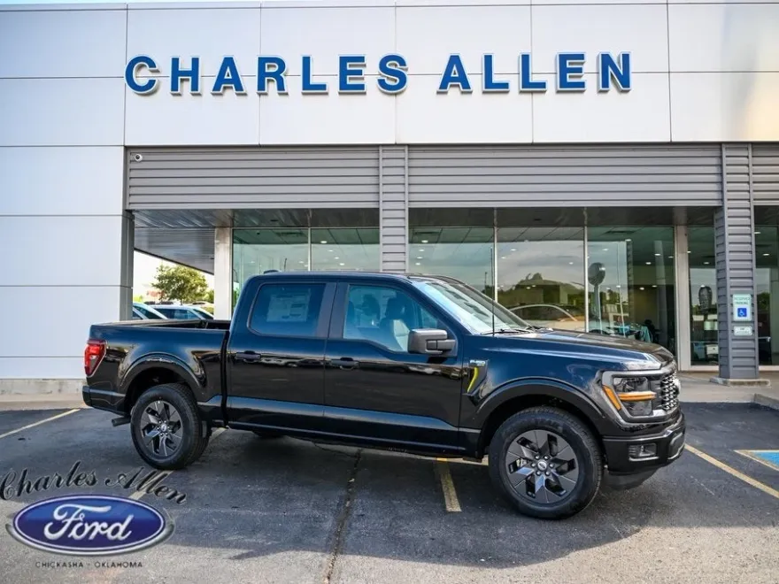 2025 Ford F-150 STX photo 1