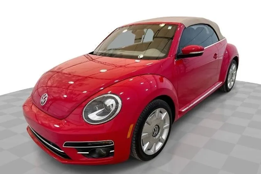 2018 Volkswagen Beetle Convertible SE photo 1