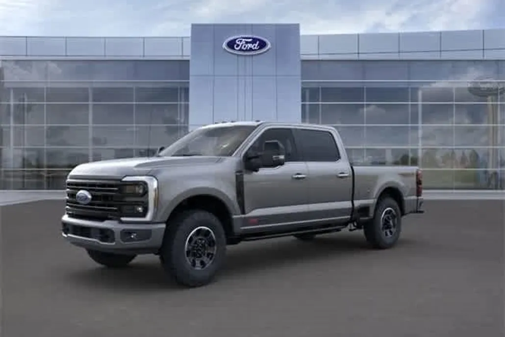 2025 Ford F-350 Platinum photo 1