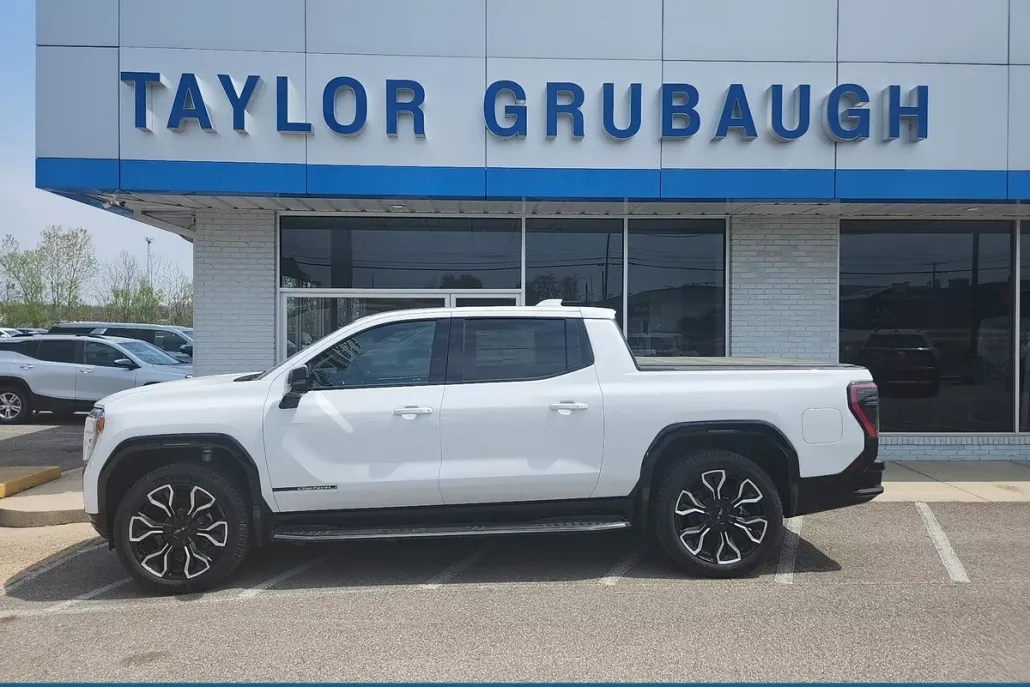 2025 Gmc Sierra EV Denali photo 1