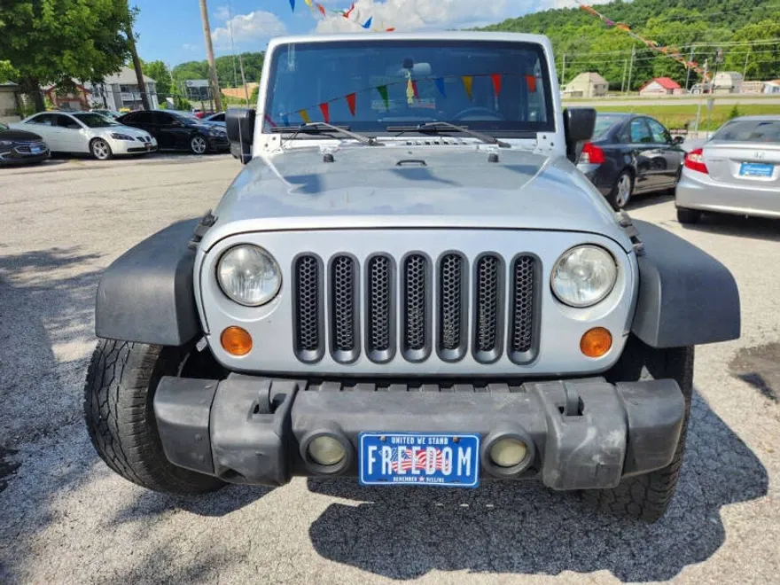 2008 Jeep Wrangler Unlimited X photo 1
