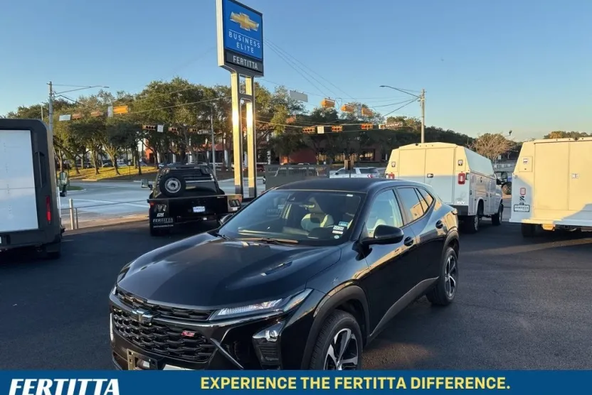 2024 Chevrolet Trax photo 1